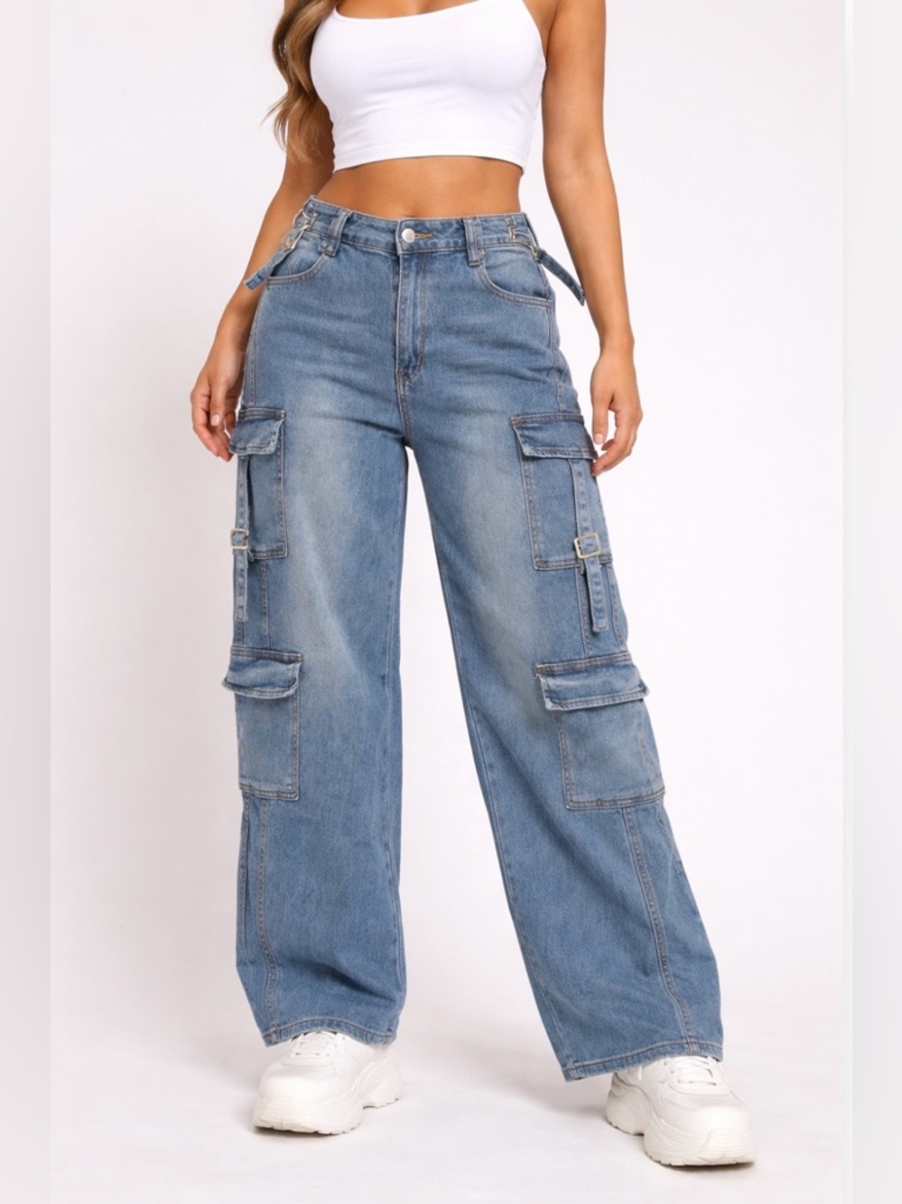 Red Engine/ NWT/Woman Washed Blue Cargo Jeans - Relaxed Fit/ size 16/ 30 inseam